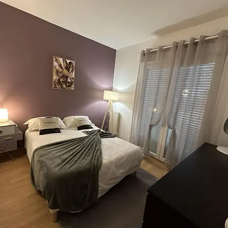 Mars Yourhosthelper Villa