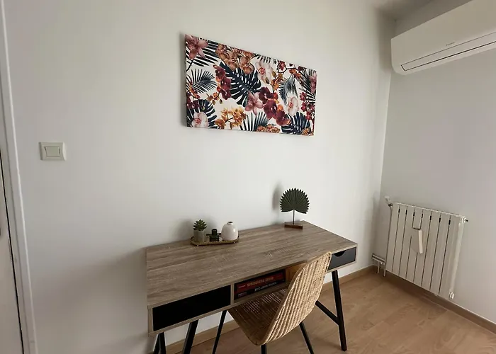 Villa Mars Yourhosthelper Narbona